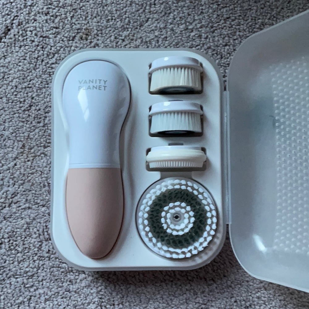 Vanity Planet Facial Cleanser